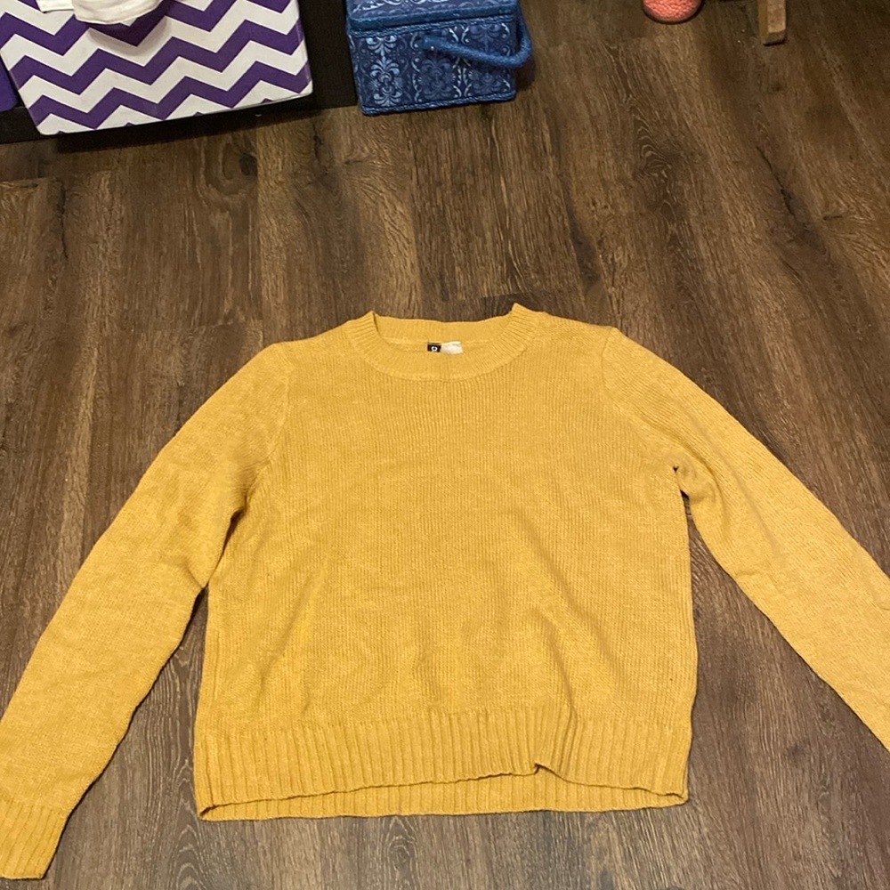 brown sweater
